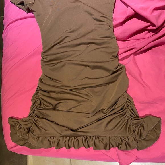 Tied cutout front ruffle dress - coffee brown - Picture 7 of 7